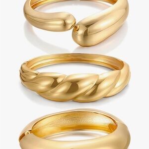 Chunky Gold-Tone Bangle Bracelet Set